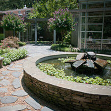 Volunteer garden200x200